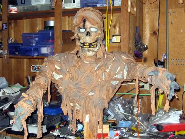 Copyright 1998 Nick Donaldson